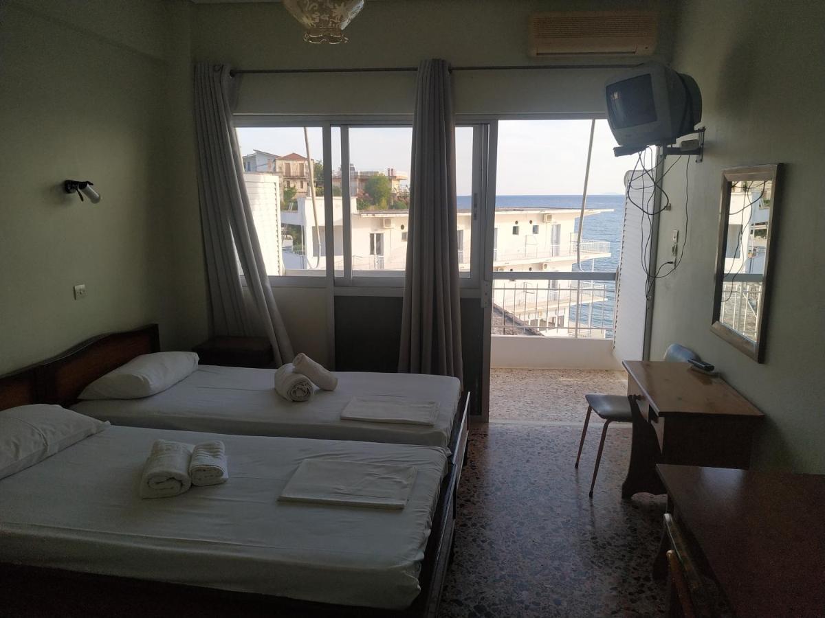 Poulea Rooms Kalamata Exterior foto