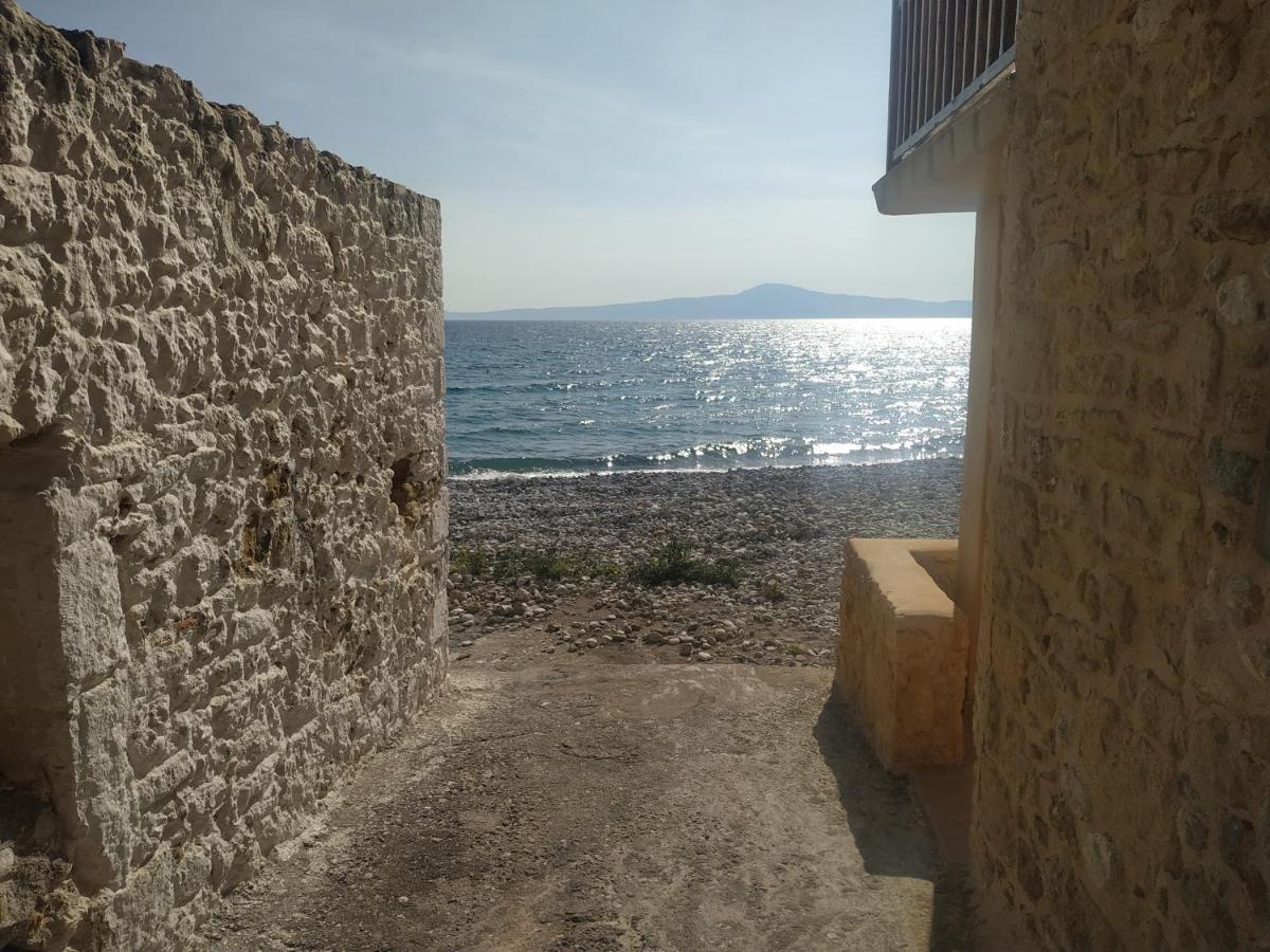 Poulea Rooms Kalamata Exterior foto